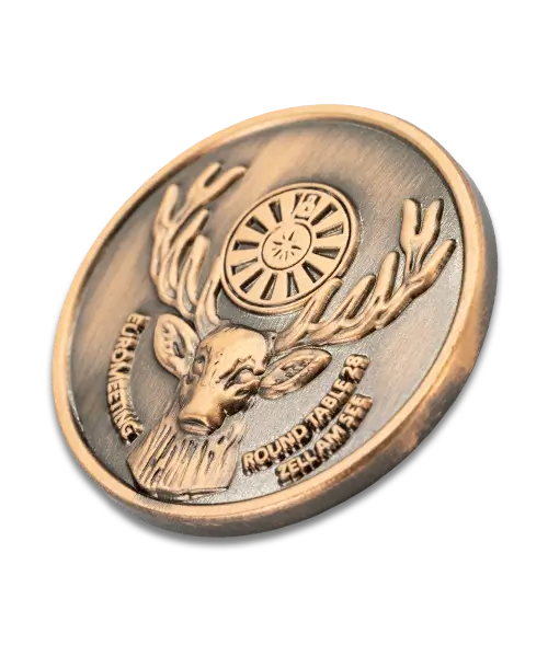 Pin, reliefartig geprägt ohne Farbauslegung „RT28 Zell am See“ - Individuelle Pins mit Logo Motiv